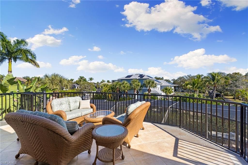 27556 River Reach DR, BONITA SPRINGS FL 34134-28