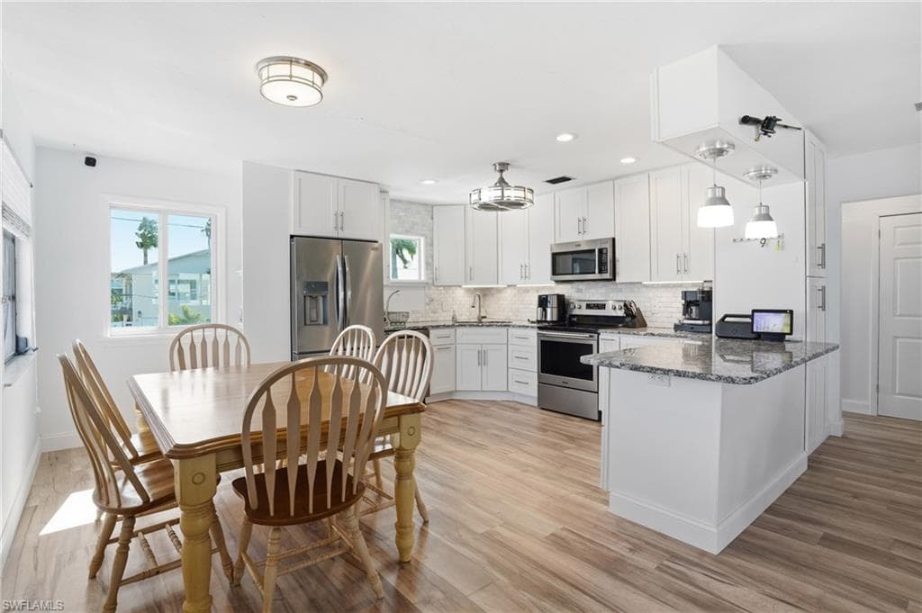 7 Avenida Carita, FORT MYERS BEACH FL 33931-16