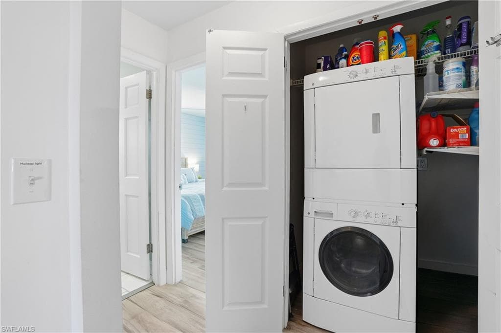 7 Avenida Carita, FORT MYERS BEACH FL 33931-25