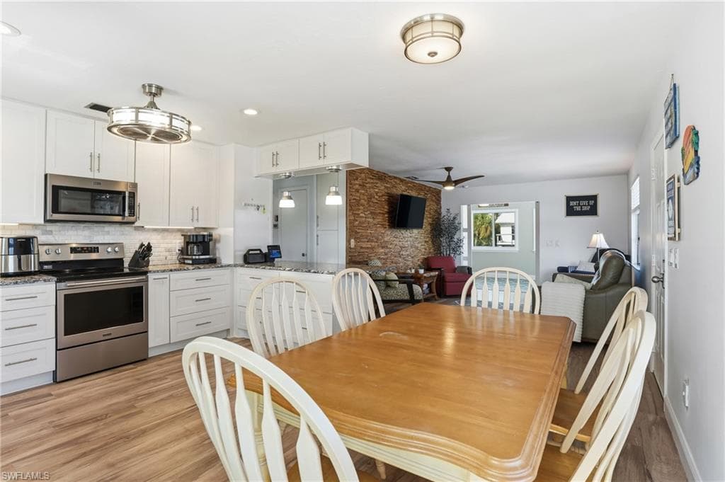 7 Avenida Carita, FORT MYERS BEACH FL 33931-17