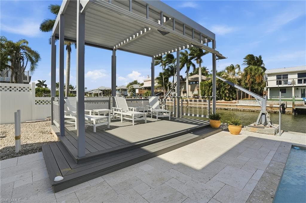 7 Avenida Carita, FORT MYERS BEACH FL 33931-36