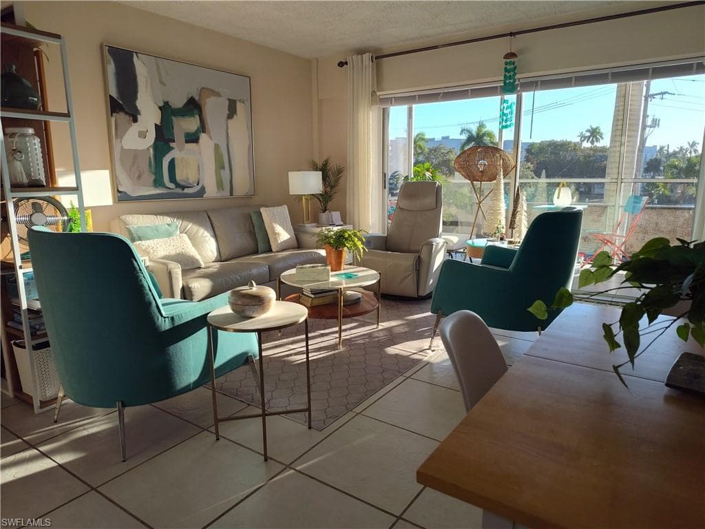 2350 W 1st ST # 203, FORT MYERS FL 33901-1