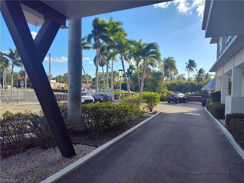 2350 W 1st ST # 203, FORT MYERS FL 33901-13