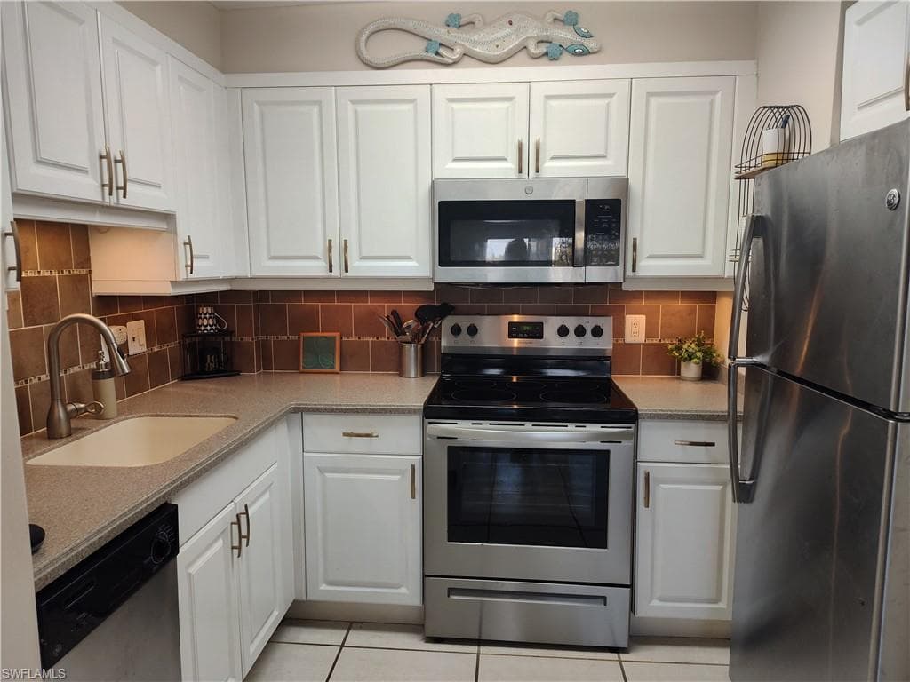 2350 W 1st ST # 203, FORT MYERS FL 33901-3