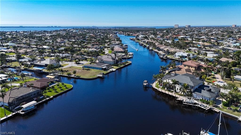 304 Tudor DR # 7, CAPE CORAL FL 33904-31