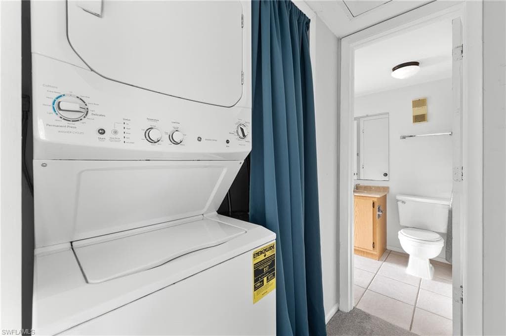 1231 Barrett RD # 1005, NORTH FORT MYERS FL 33903-16