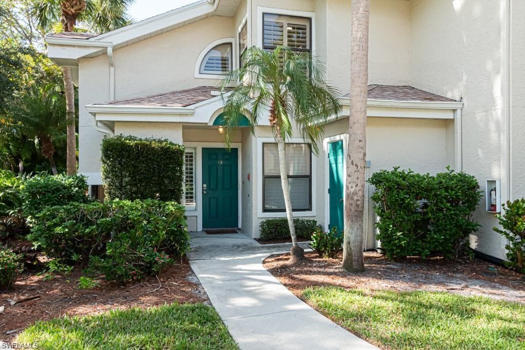 55 Emerald Woods DR # C8, NAPLES FL 34108-1