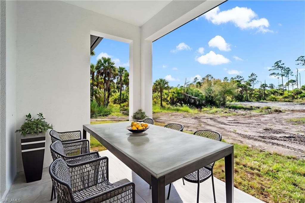 3657 Everglades BLVD S, NAPLES FL 34117-16