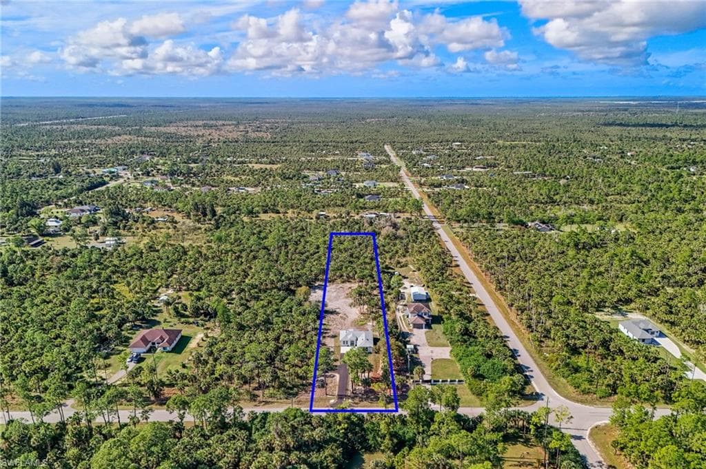 3657 Everglades BLVD S, NAPLES FL 34117-21