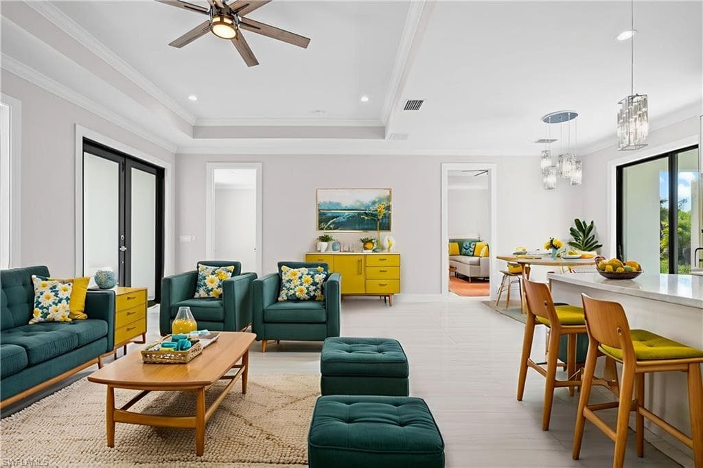 3657 Everglades BLVD S, NAPLES FL 34117-2