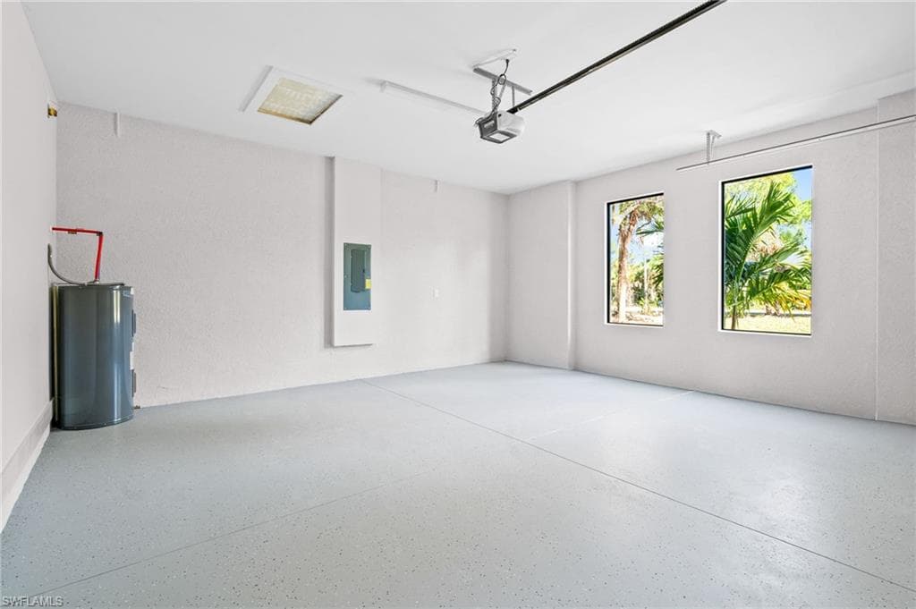 3657 Everglades BLVD S, NAPLES FL 34117-17