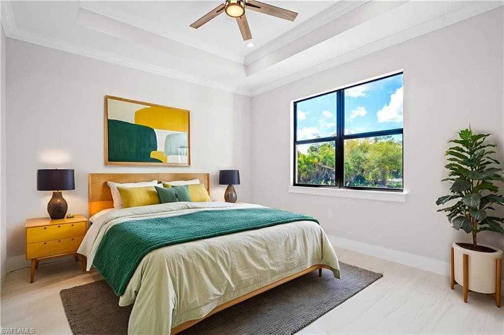 3657 Everglades BLVD S, NAPLES FL 34117-7