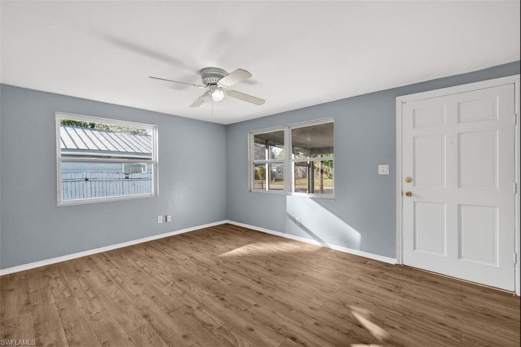 559 Clark ST, NORTH FORT MYERS FL 33903-6
