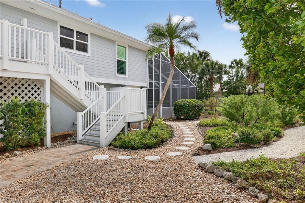 243 Southwinds DR, SANIBEL FL 33957-1