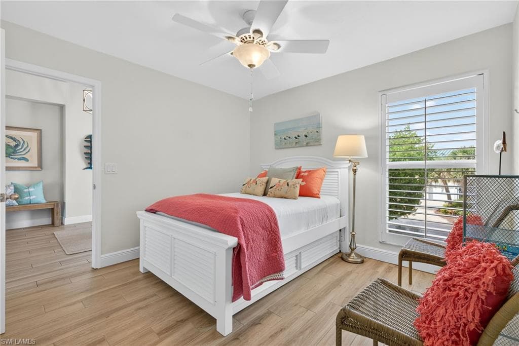 243 Southwinds DR, SANIBEL FL 33957-18