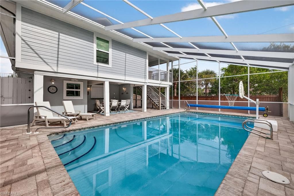 243 Southwinds DR, SANIBEL FL 33957-28