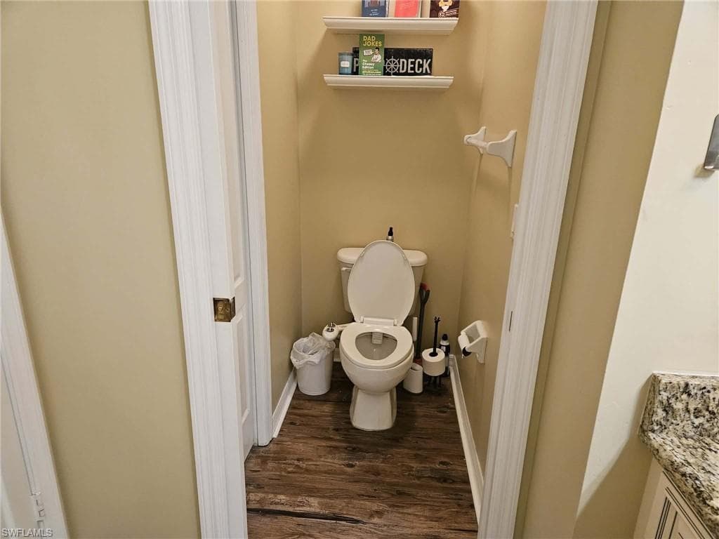 266 Newport DR # 310, NAPLES FL 34114-11