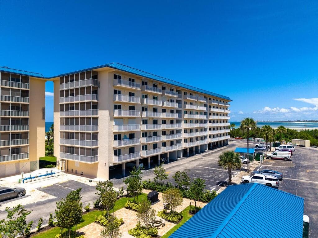 25730 Hickory BLVD # 536, BONITA SPRINGS FL 34134-44