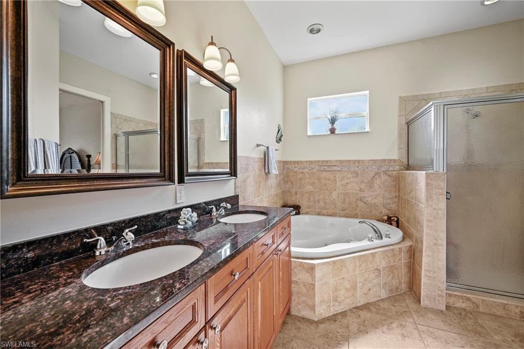 15094 Stella Del Mar LN-19