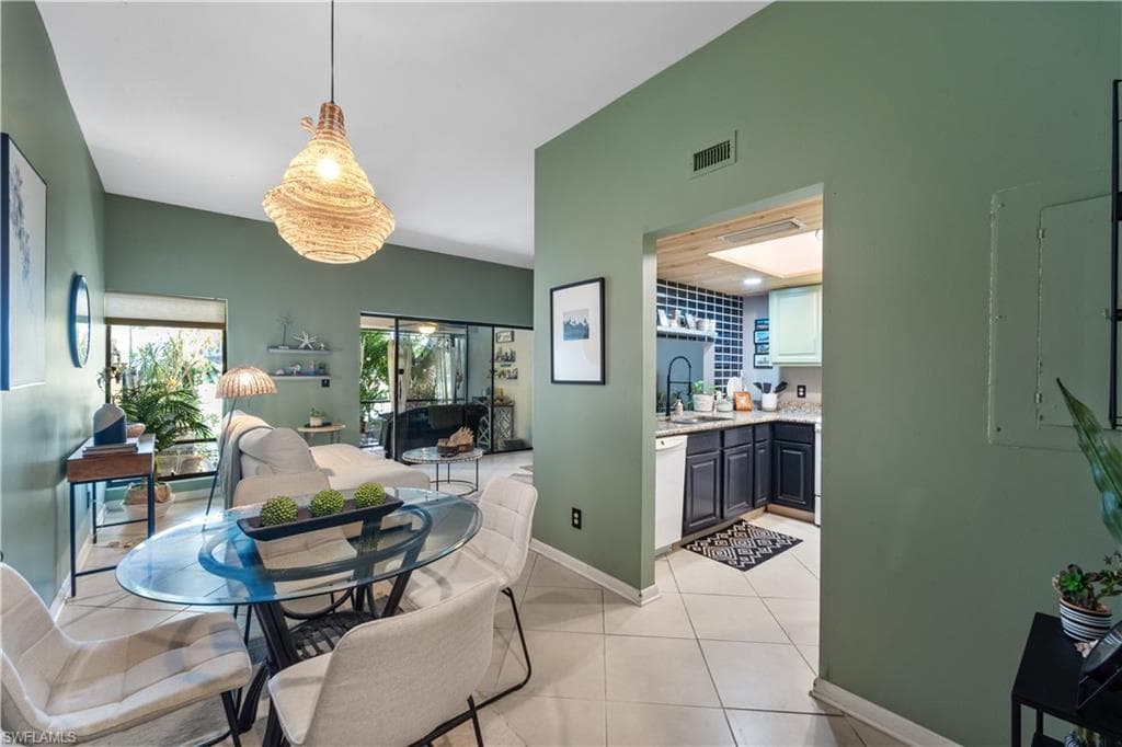 8805 Lateen LN # 103, FORT MYERS FL 33919-12