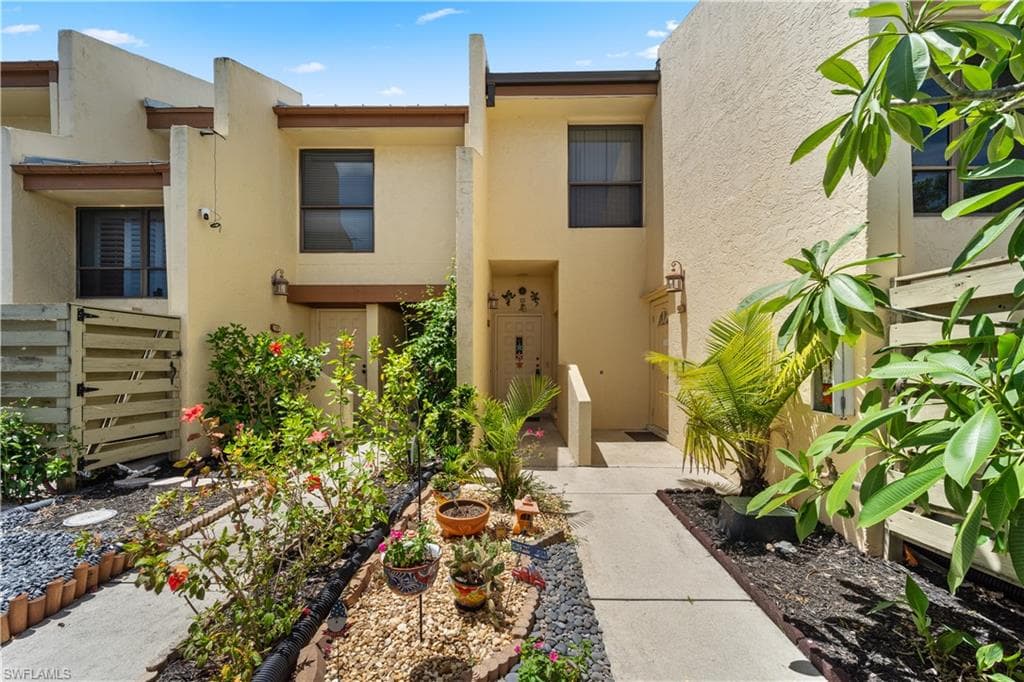 8805 Lateen LN # 103, FORT MYERS FL 33919-2