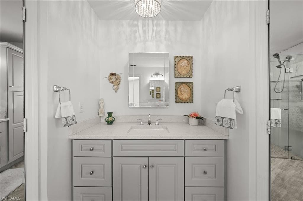 945 Moon Lake DR, NAPLES FL 34104-18