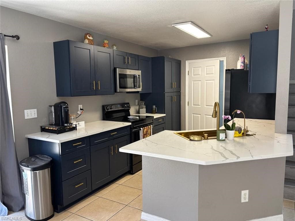 26840 Silverado East DR, BONITA SPRINGS FL 34135-3