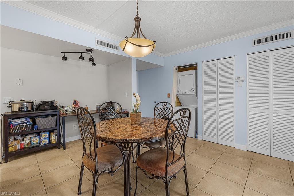 12501 McGregor BLVD # 8, FORT MYERS FL 33919-10