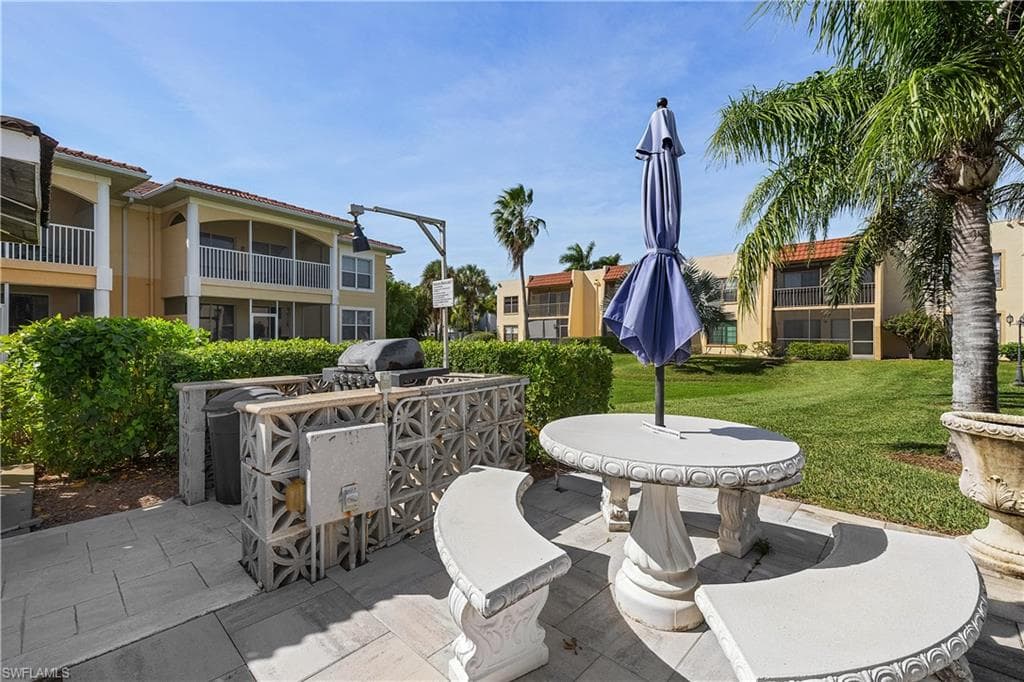 12501 McGregor BLVD # 8, FORT MYERS FL 33919-19
