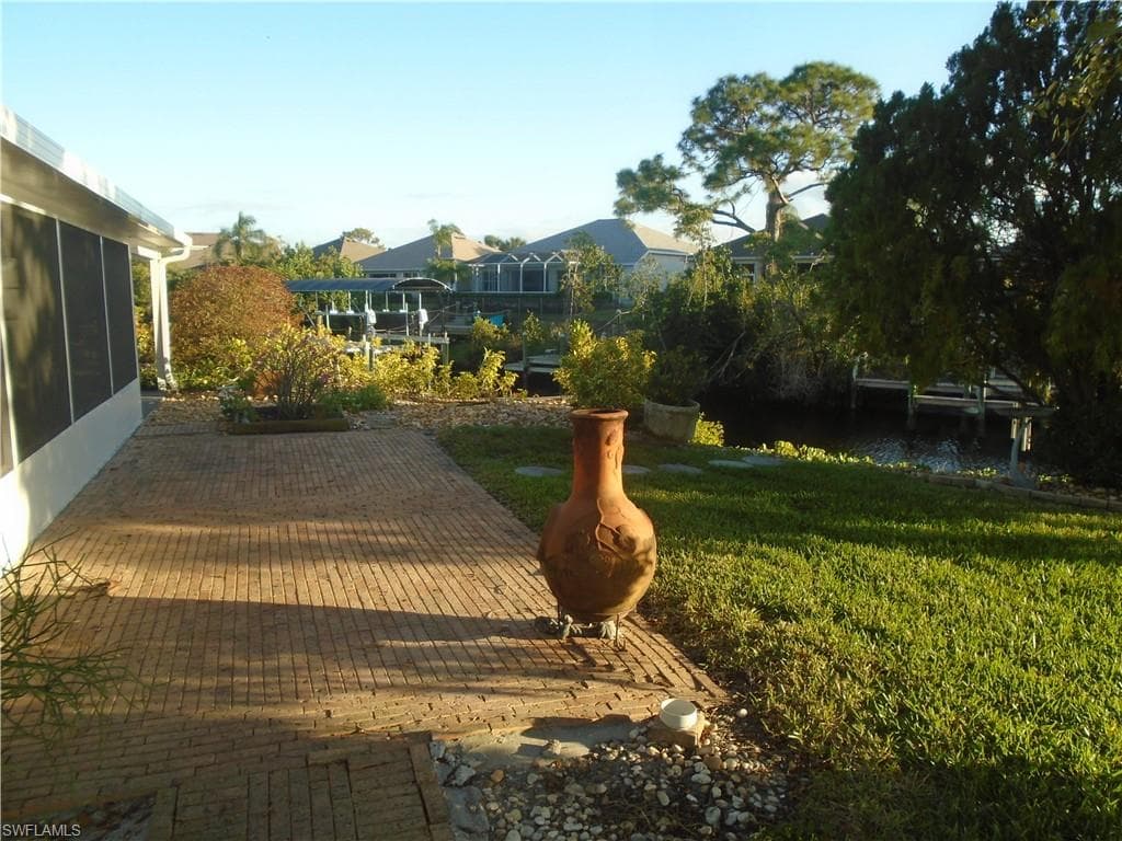 991 April LN, NORTH FORT MYERS FL 33903-14