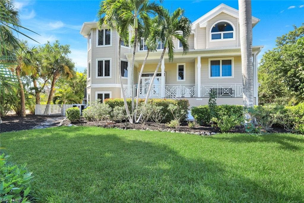 1111 Schooner PL, SANIBEL FL 33957-1