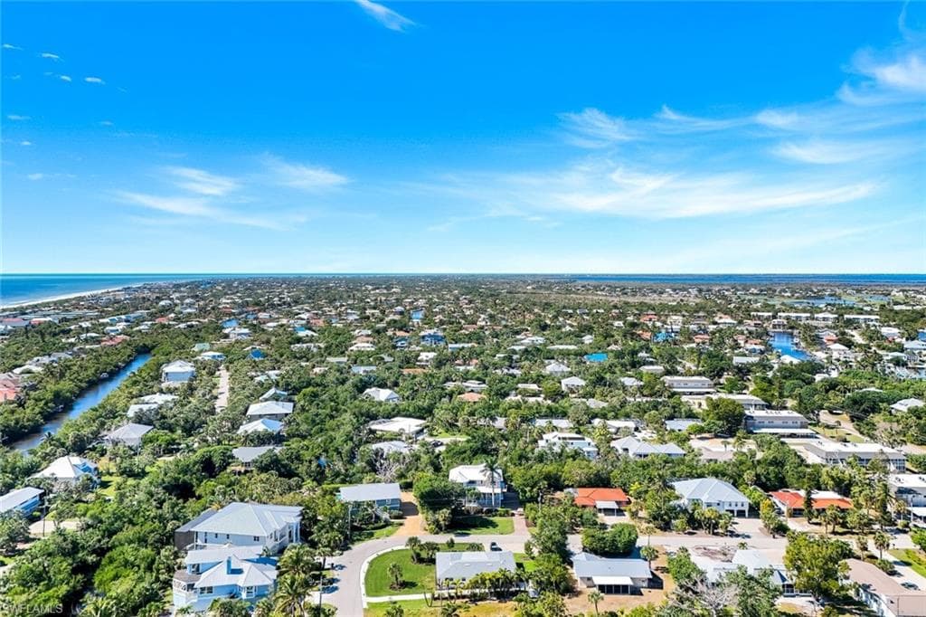 1111 Schooner PL, SANIBEL FL 33957-41