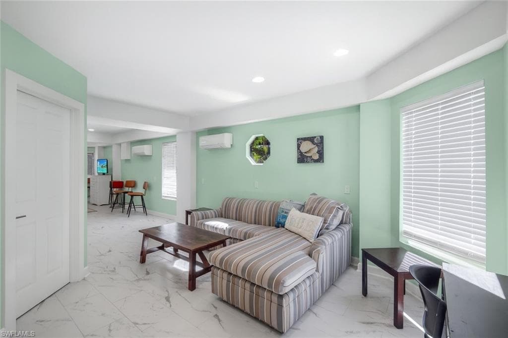 1111 Schooner PL, SANIBEL FL 33957-21