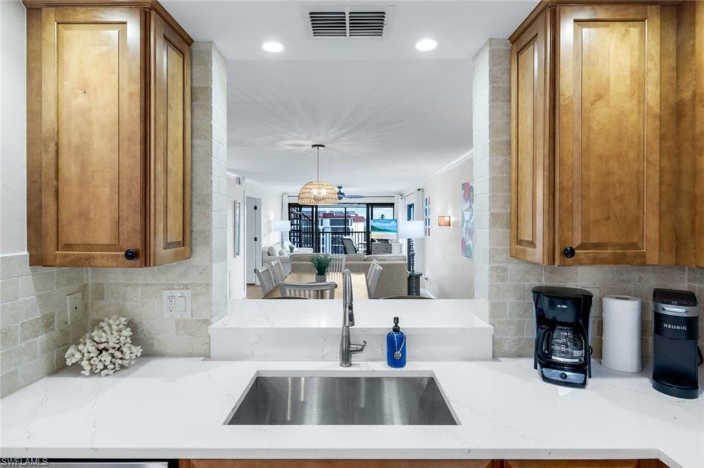 2445 W Gulf DR # 47B, SANIBEL FL 33957-14