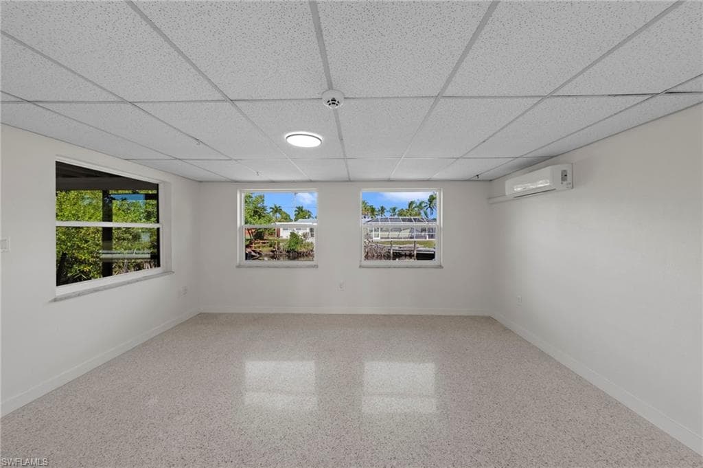 1013 Averly ST, FORT MYERS FL 33919-26