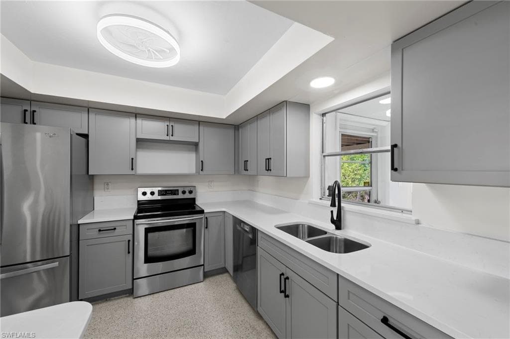 1013 Averly ST, FORT MYERS FL 33919-1