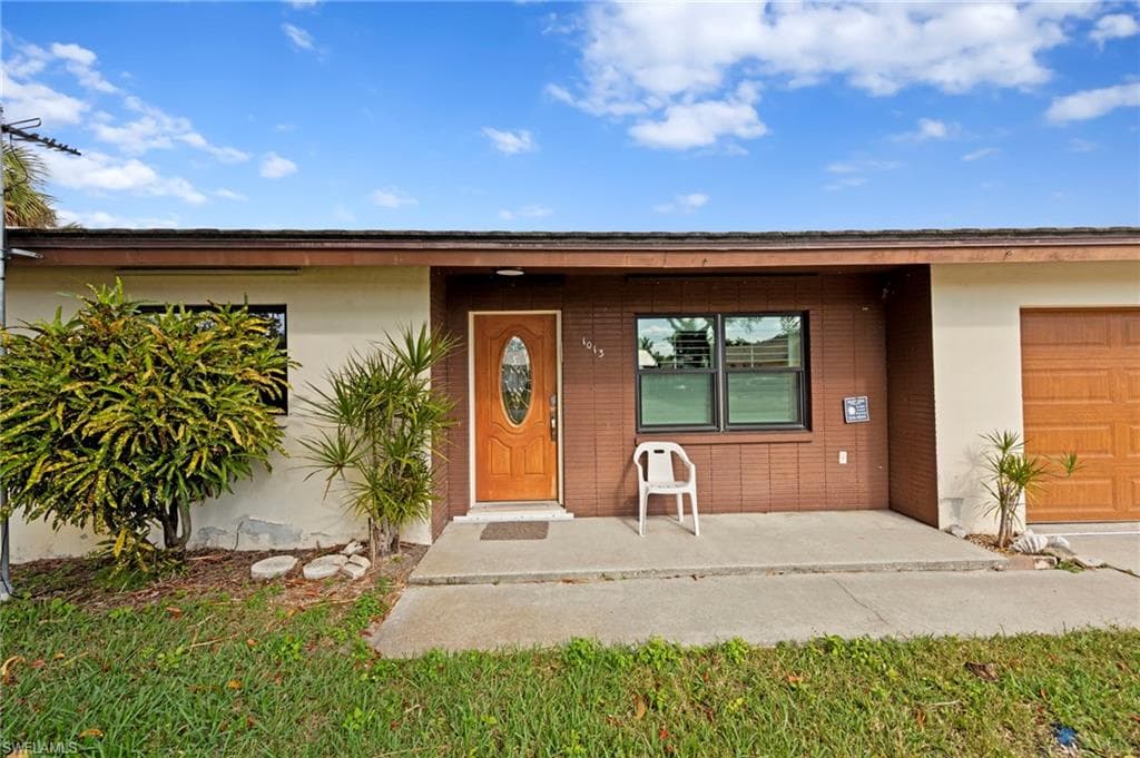 1013 Averly ST, FORT MYERS FL 33919-5