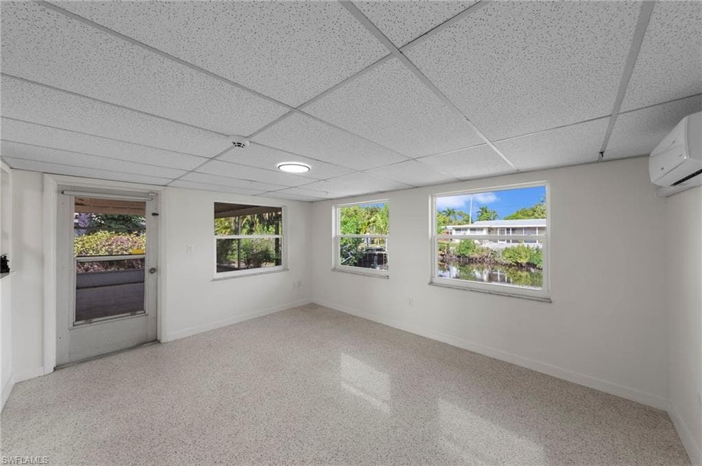 1013 Averly ST, FORT MYERS FL 33919-27