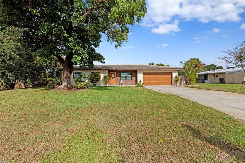 1013 Averly ST, FORT MYERS FL 33919-47