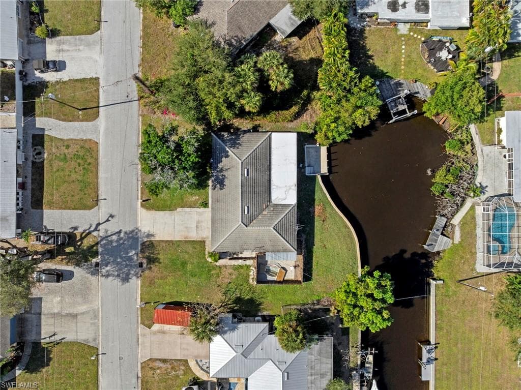 1013 Averly ST, FORT MYERS FL 33919-39