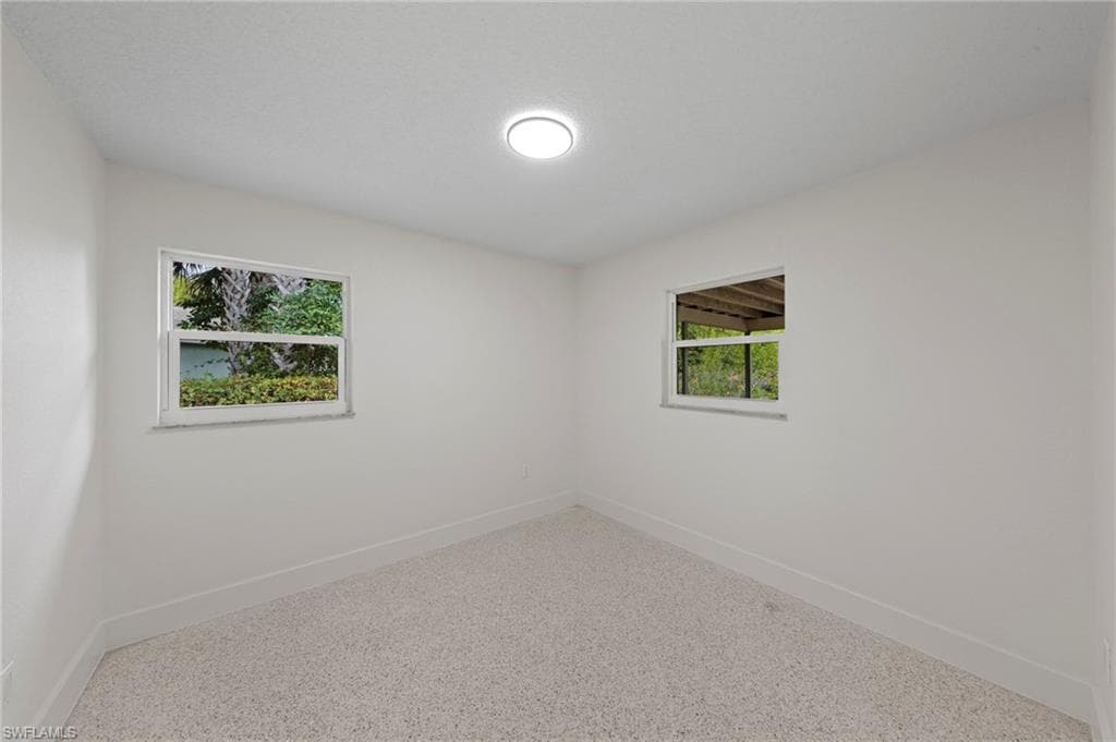 1013 Averly ST, FORT MYERS FL 33919-20