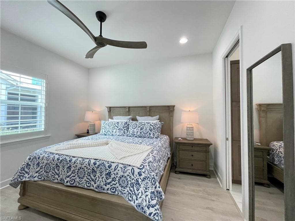 6984 Saona CT-13