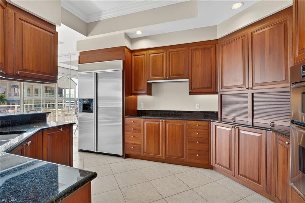 909 10th ST S # 204, NAPLES FL 34102-10