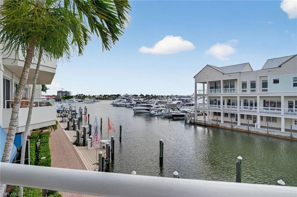 909 10th ST S # 204, NAPLES FL 34102-7