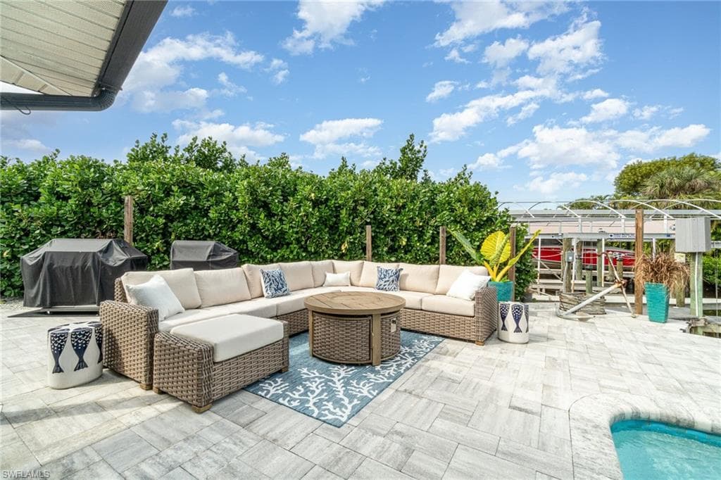 15514 Copra LN, FORT MYERS FL 33908-24