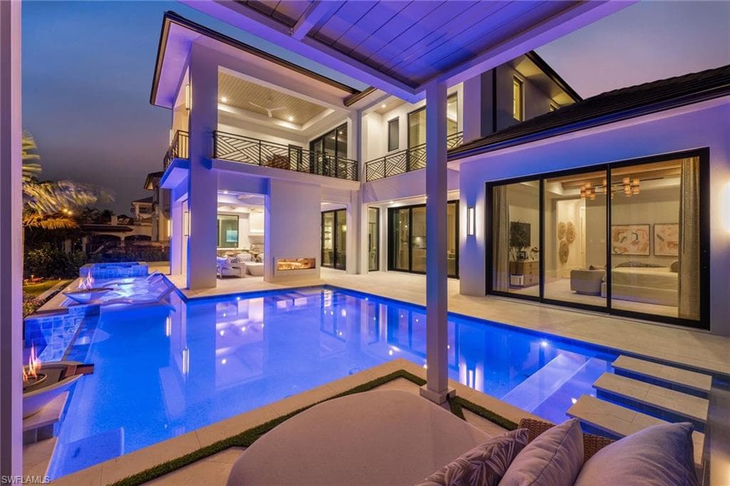 1990 7th ST S, NAPLES FL 34102-45