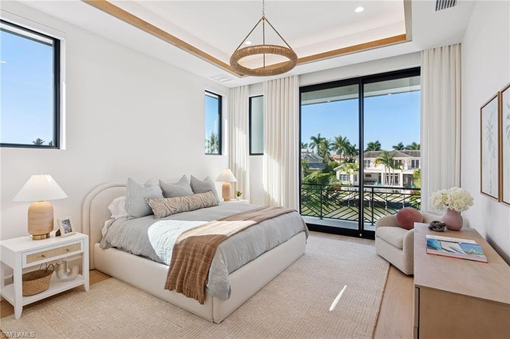 1990 7th ST S, NAPLES FL 34102-33