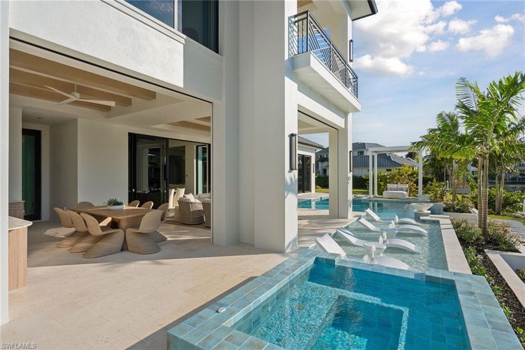 1990 7th ST S, NAPLES FL 34102-38