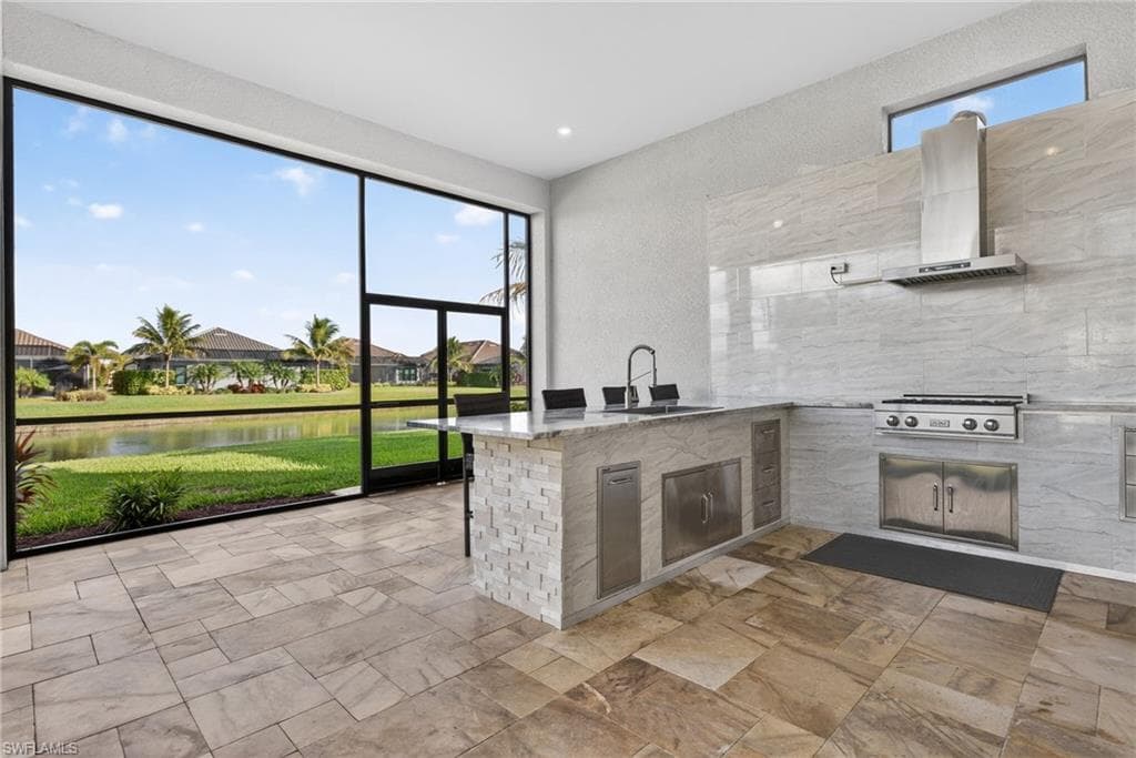 11400 Canal Grande DR, FORT MYERS FL 33913-16