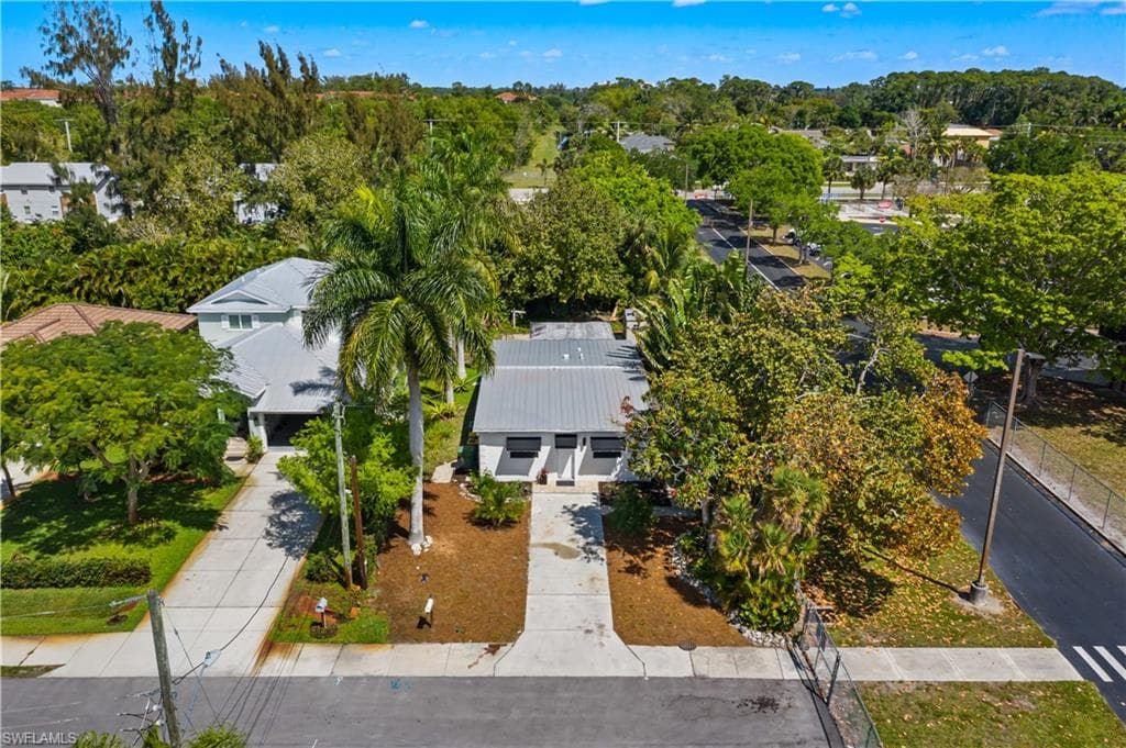 3275 Cottage Grove AVE, NAPLES FL 34112-22